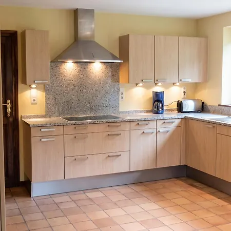 Spacious House With Garden In Holiday home *